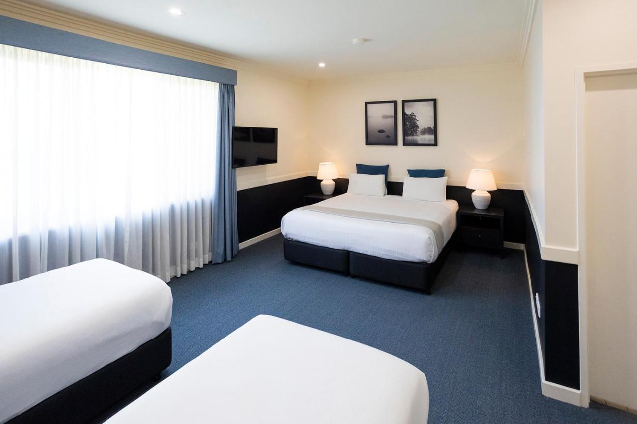 Hawkesbury Race Club Motel Windsor Exterior foto